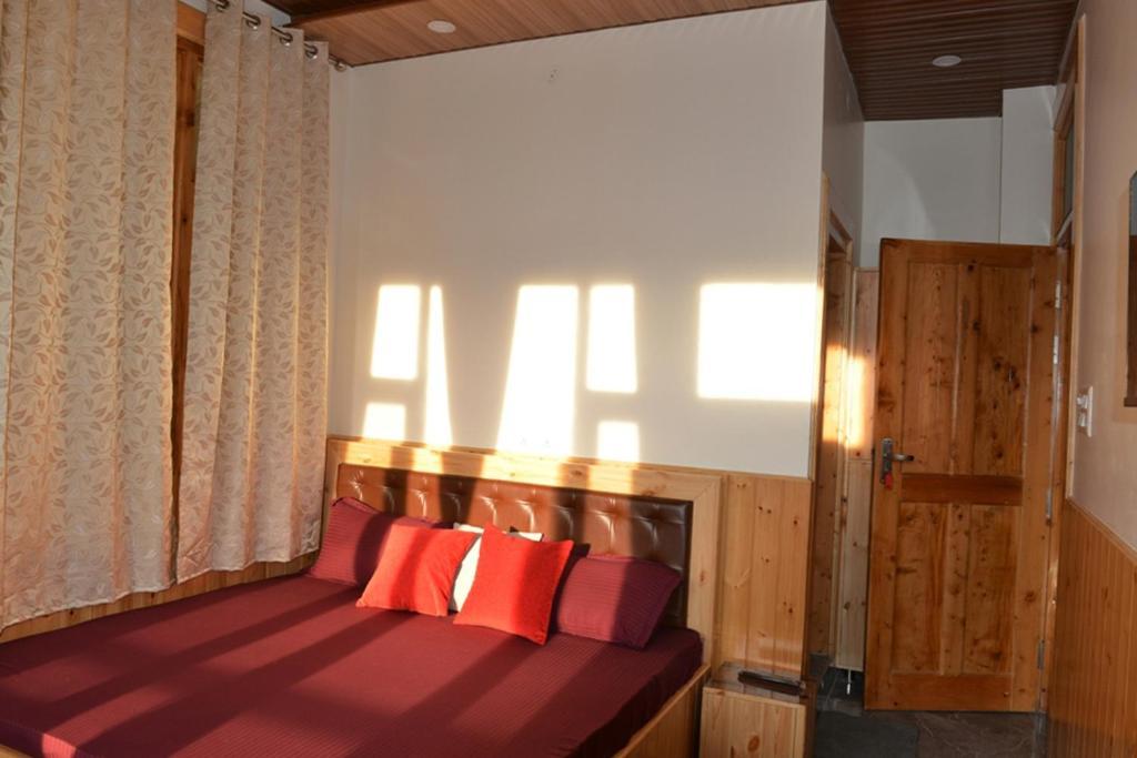 Tulip Flowing River View Hotel. Shamshi Экстерьер фото