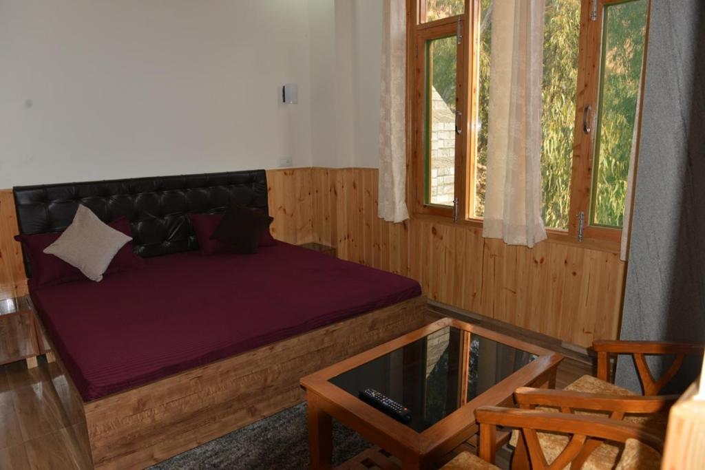 Tulip Flowing River View Hotel. Shamshi Экстерьер фото